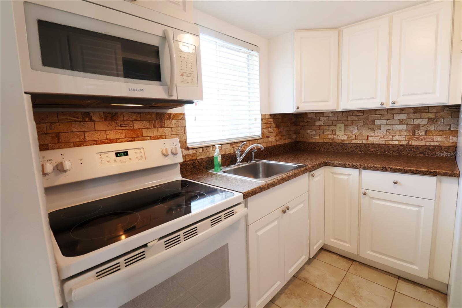 1811 FLAMINGO BLVD #O6, BRADENTON, FL, 34207
