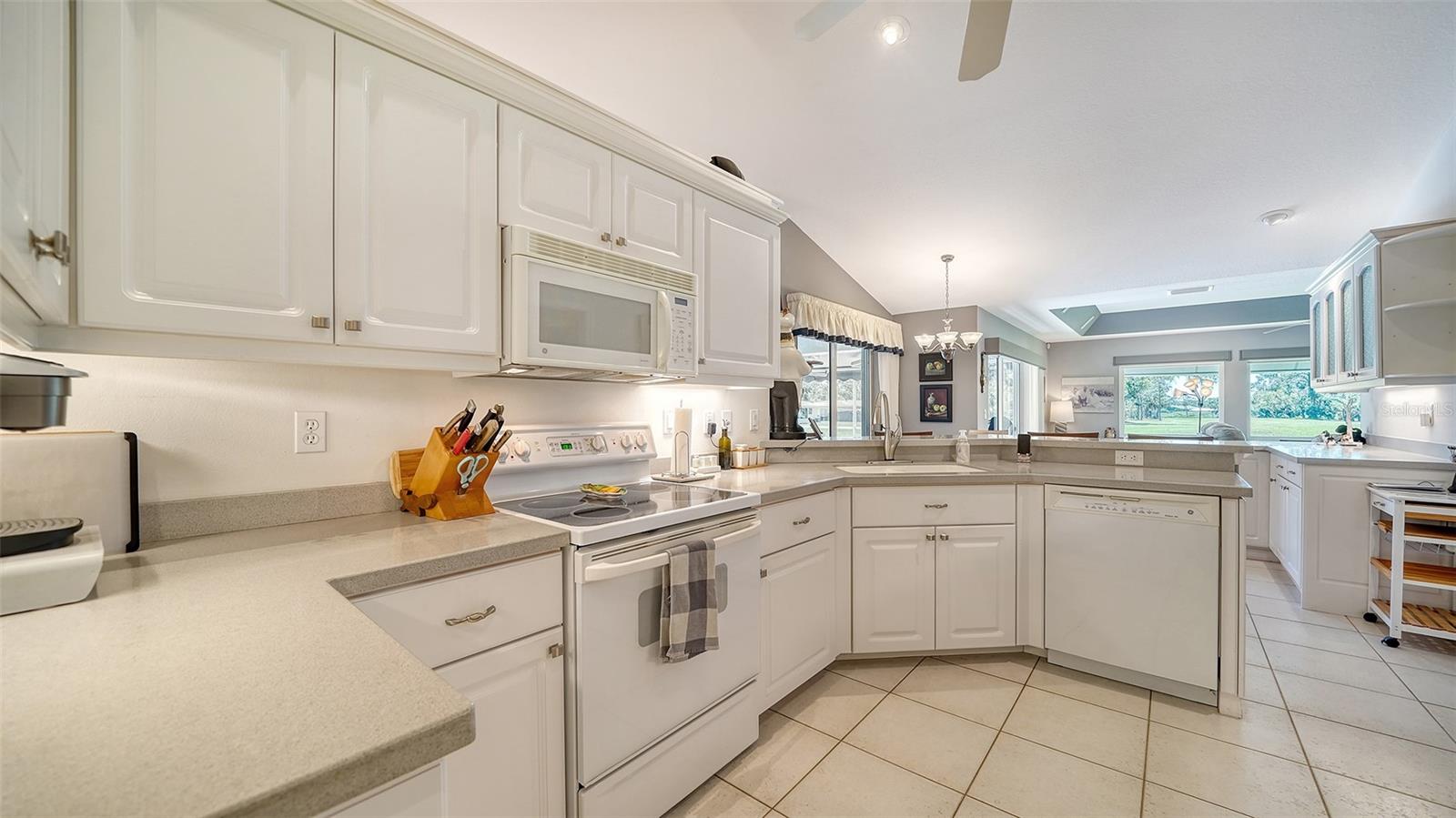 626 MAGELLAN DR, SARASOTA, FL, 34243