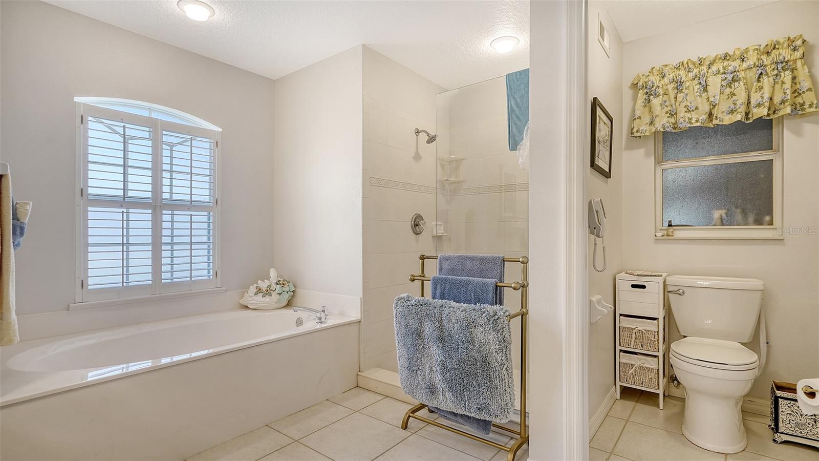 626 MAGELLAN DR, SARASOTA, FL, 34243