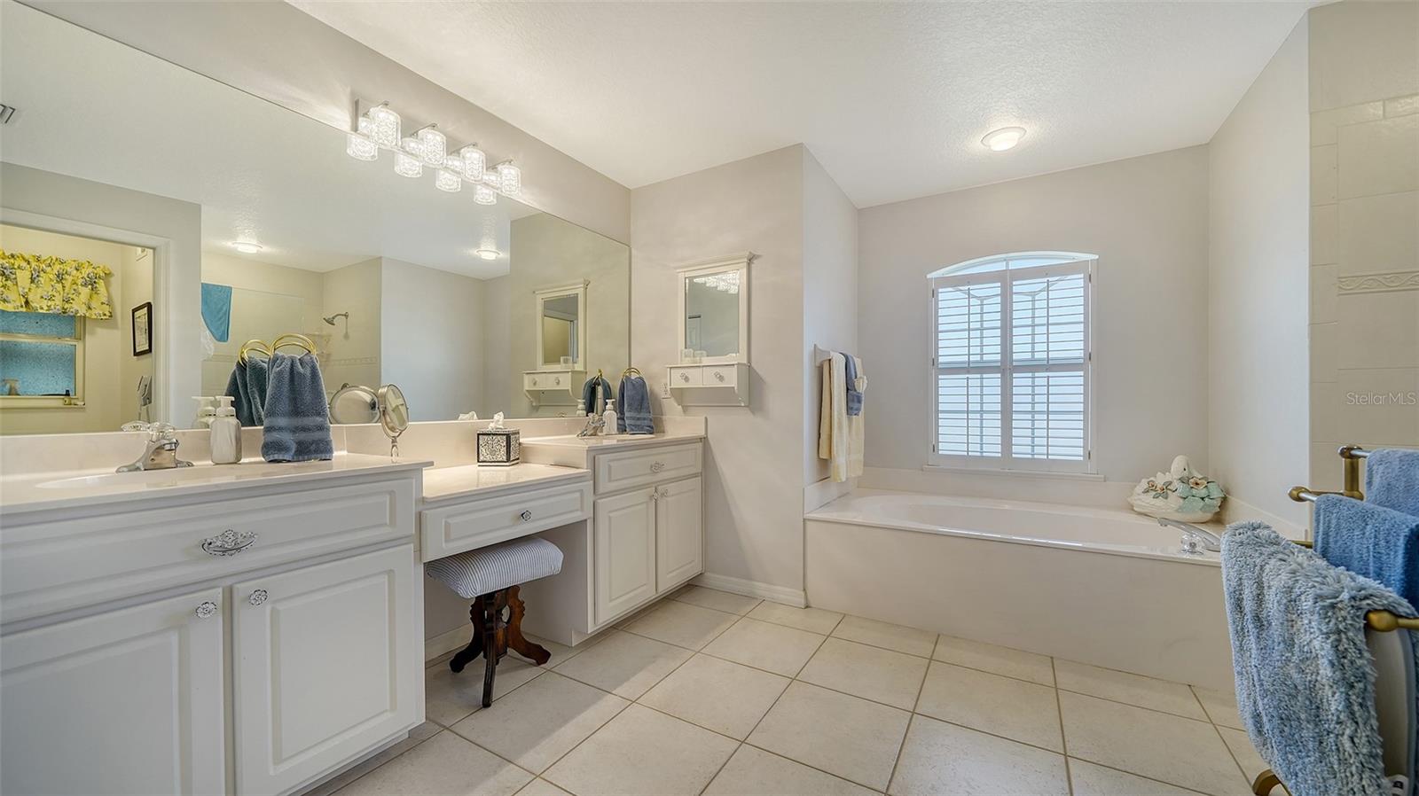626 MAGELLAN DR, SARASOTA, FL, 34243