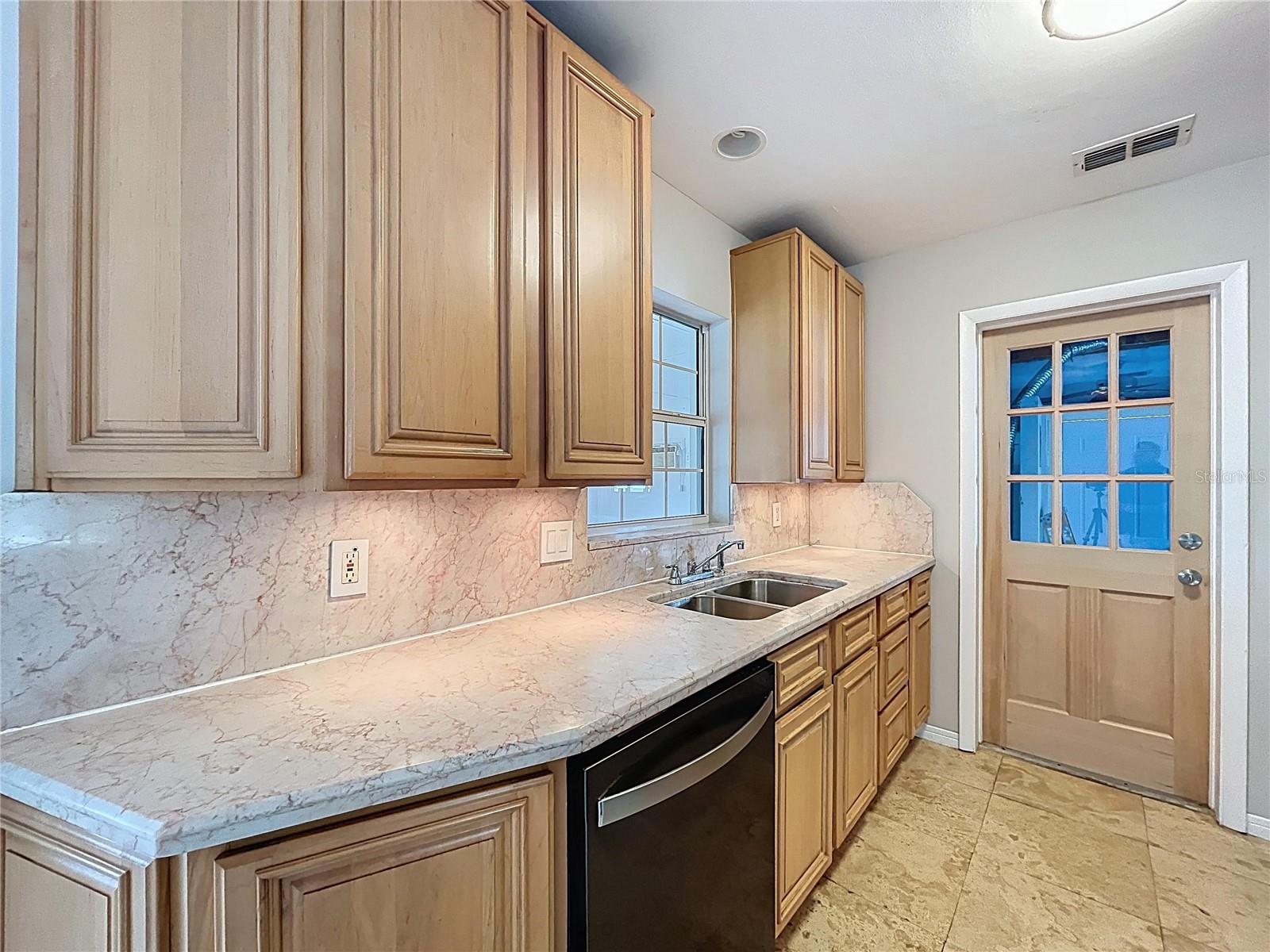 10754 63RD AVE, SEMINOLE, FL, 33772