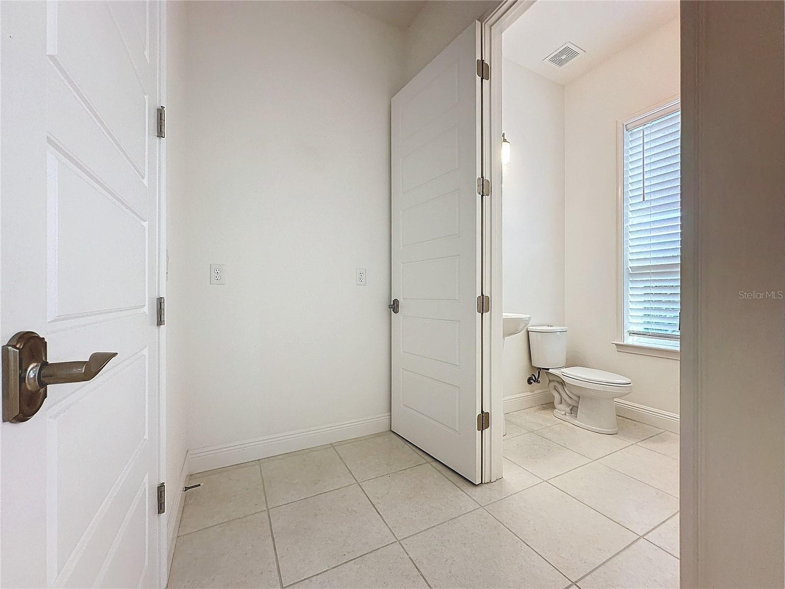 10090 SUNNIFA ALY, ORLANDO, FL, 32832