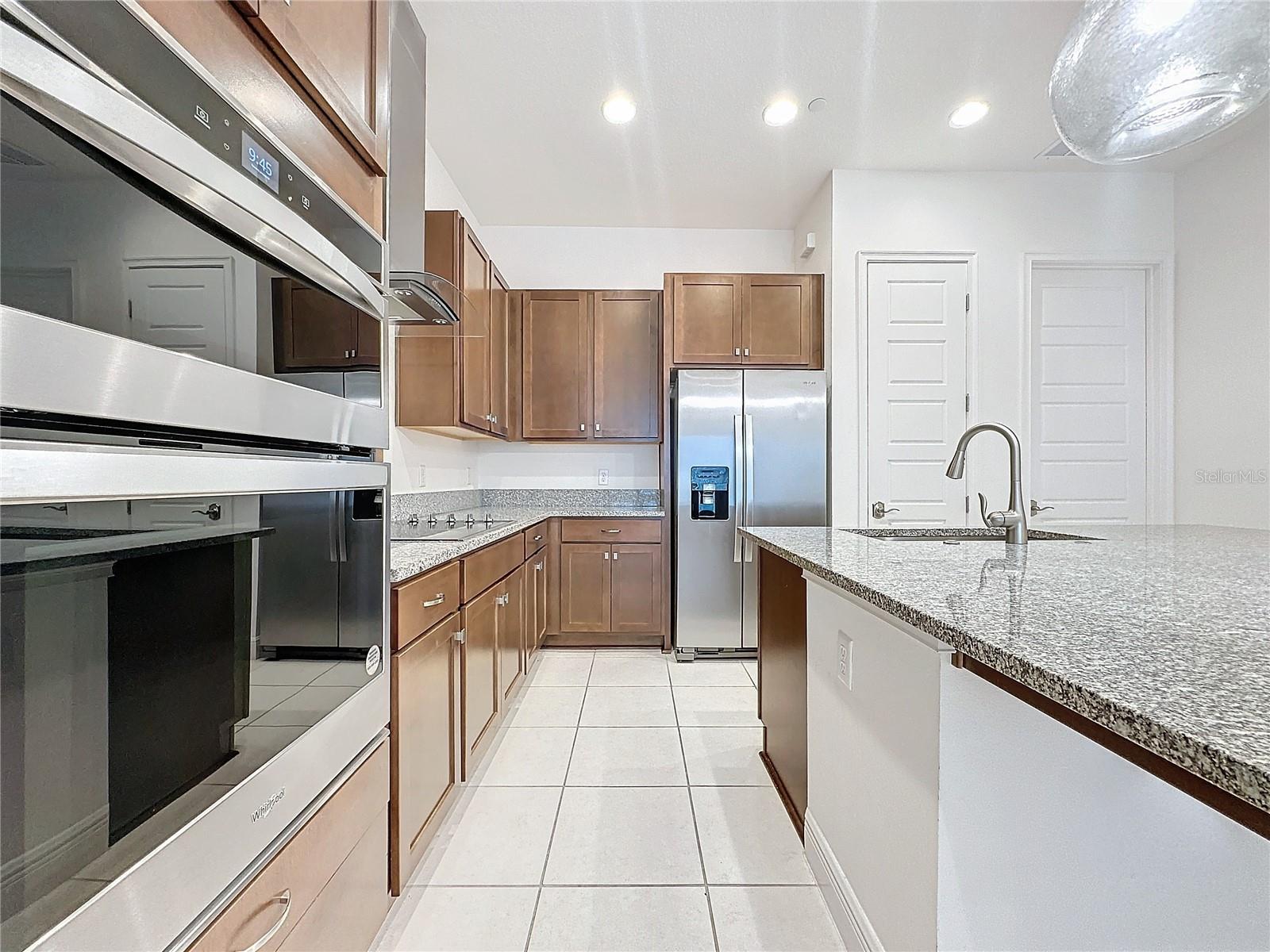 10090 SUNNIFA ALY, ORLANDO, FL, 32832
