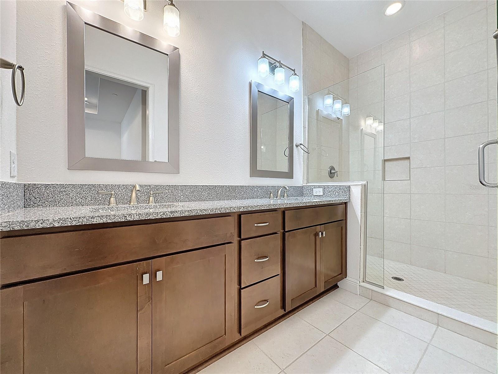 10090 SUNNIFA ALY, ORLANDO, FL, 32832