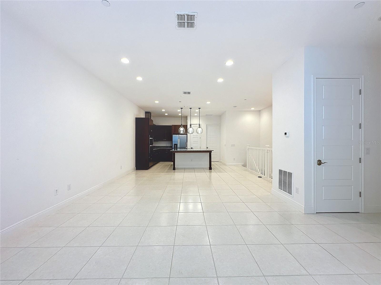 10090 SUNNIFA ALY, ORLANDO, FL, 32832