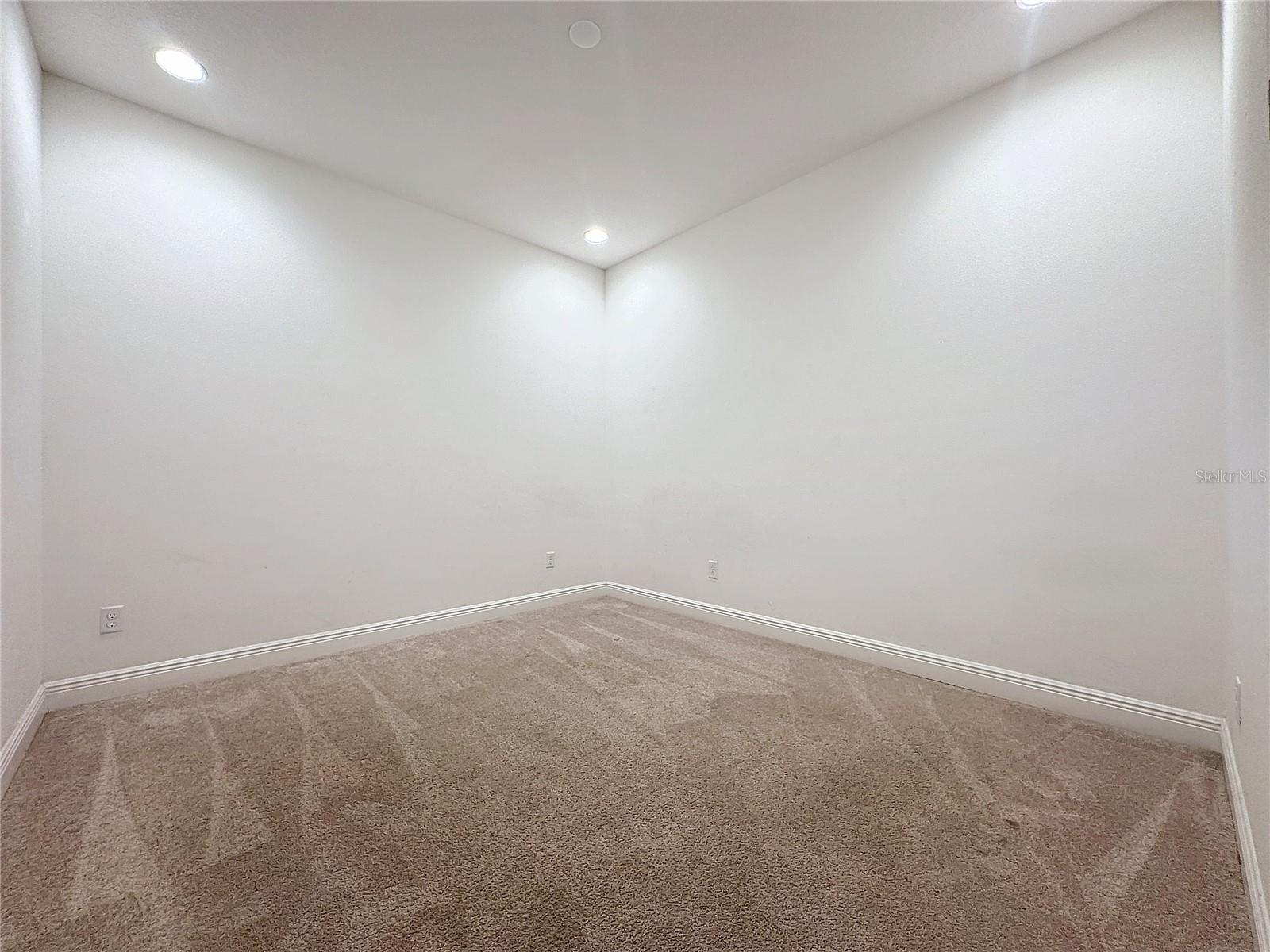 10090 SUNNIFA ALY, ORLANDO, FL, 32832