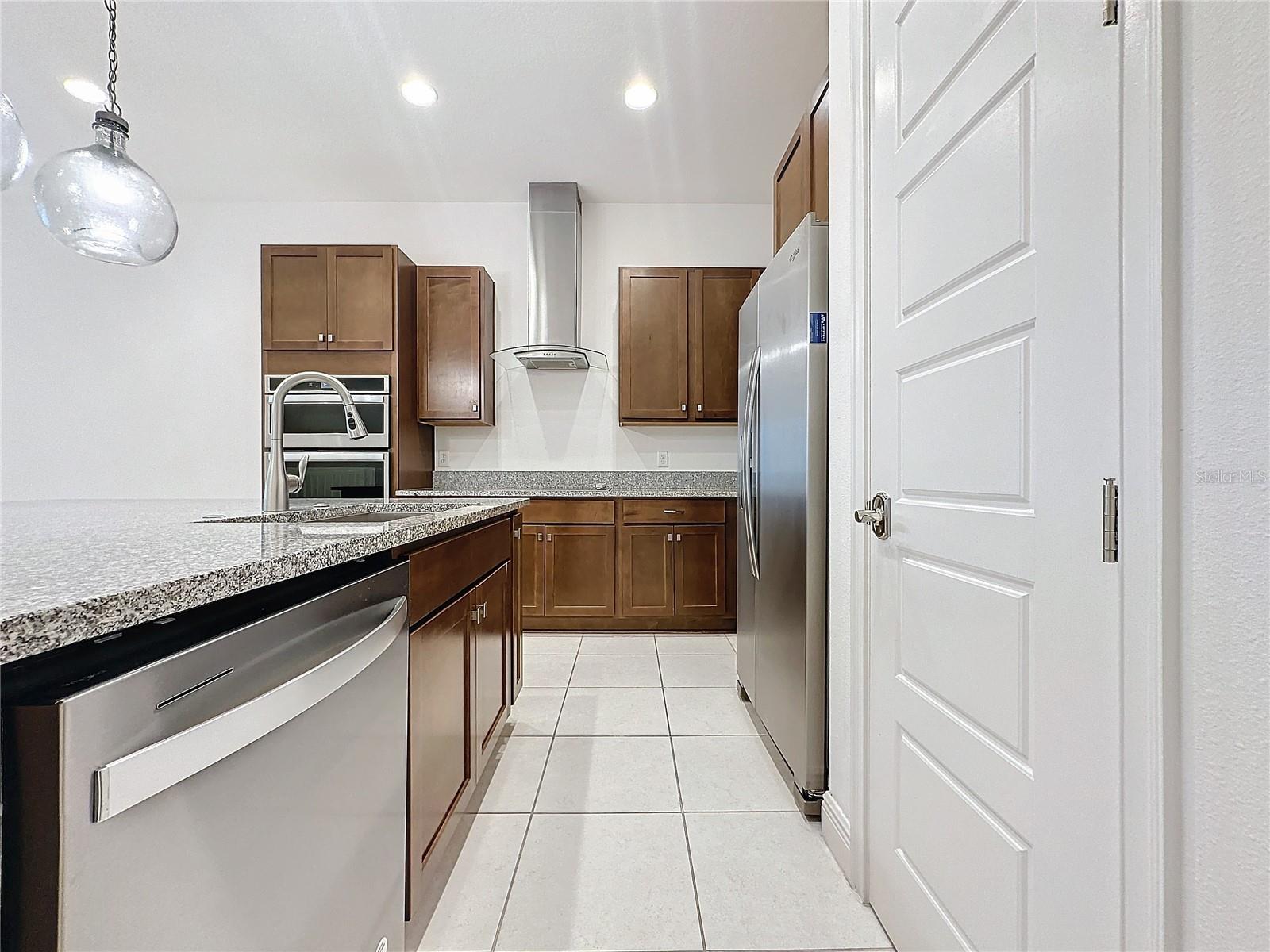 10090 SUNNIFA ALY, ORLANDO, FL, 32832