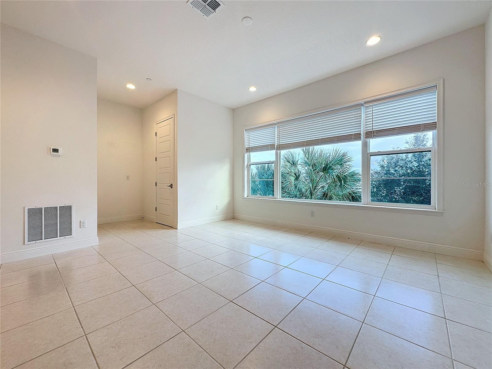 10090 SUNNIFA ALY, ORLANDO, FL, 32832