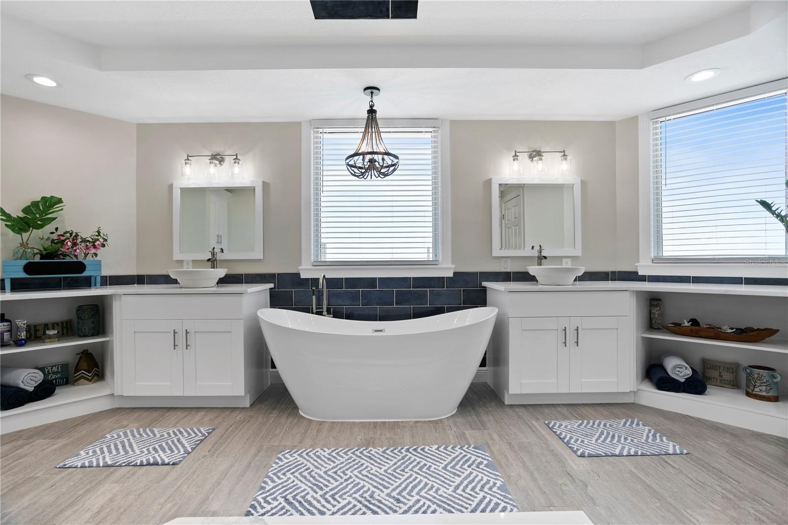 555 5TH AVE NE #922, ST PETERSBURG, FL, 33701