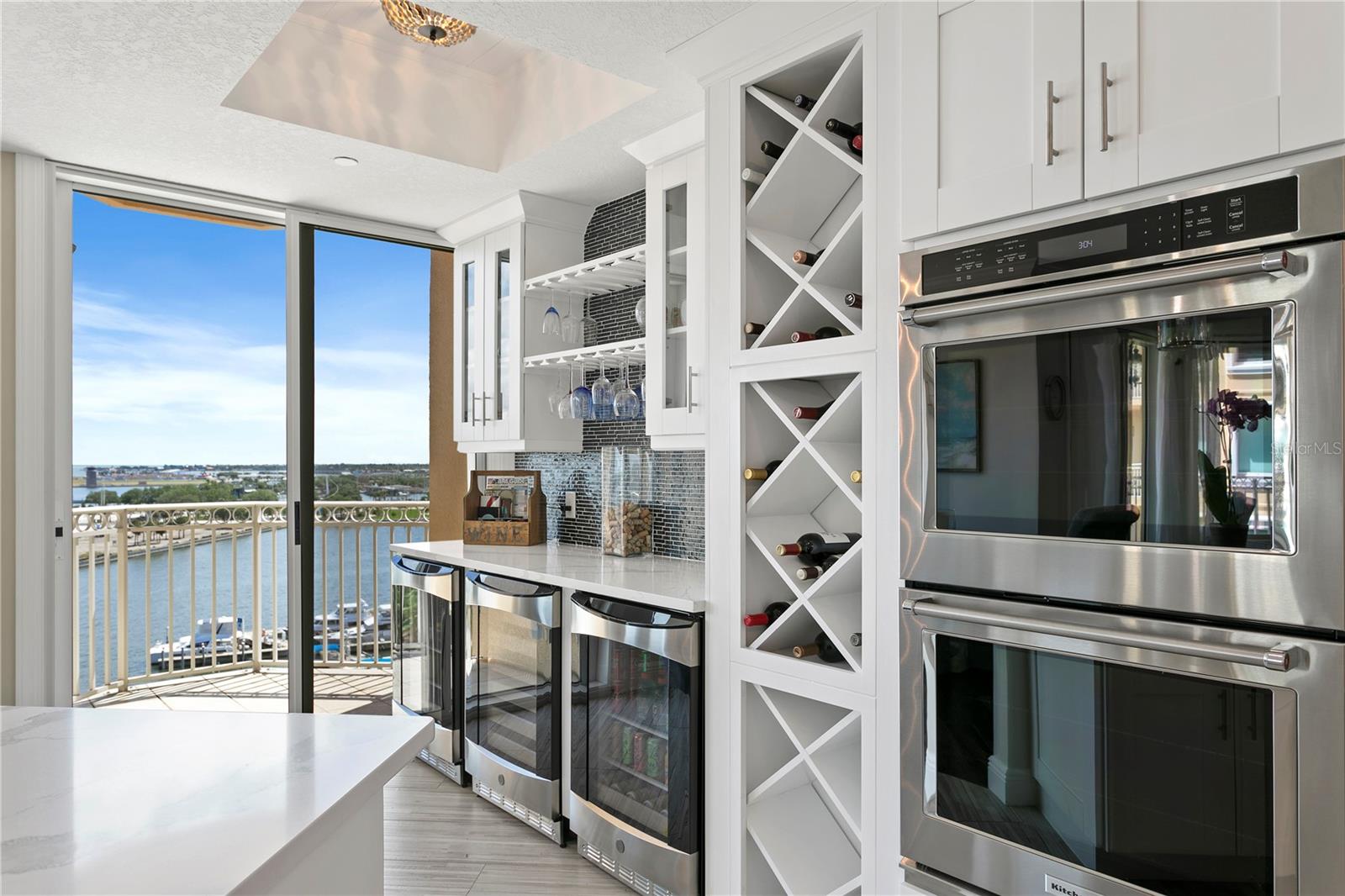 555 5TH AVE NE #922, ST PETERSBURG, FL, 33701