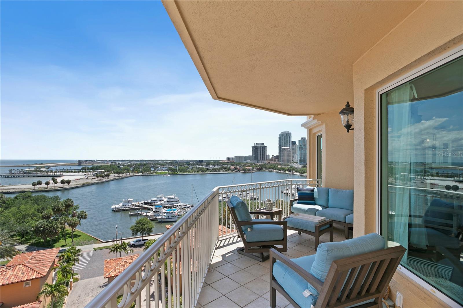 555 5TH AVE NE #922, ST PETERSBURG, FL, 33701