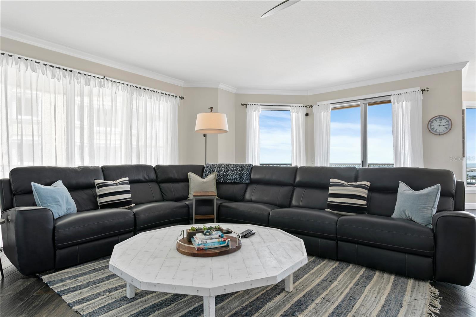 555 5TH AVE NE #922, ST PETERSBURG, FL, 33701