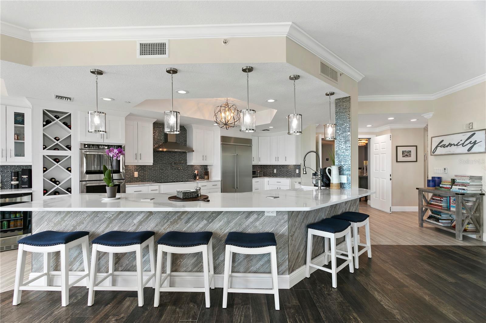 555 5TH AVE NE #922, ST PETERSBURG, FL, 33701