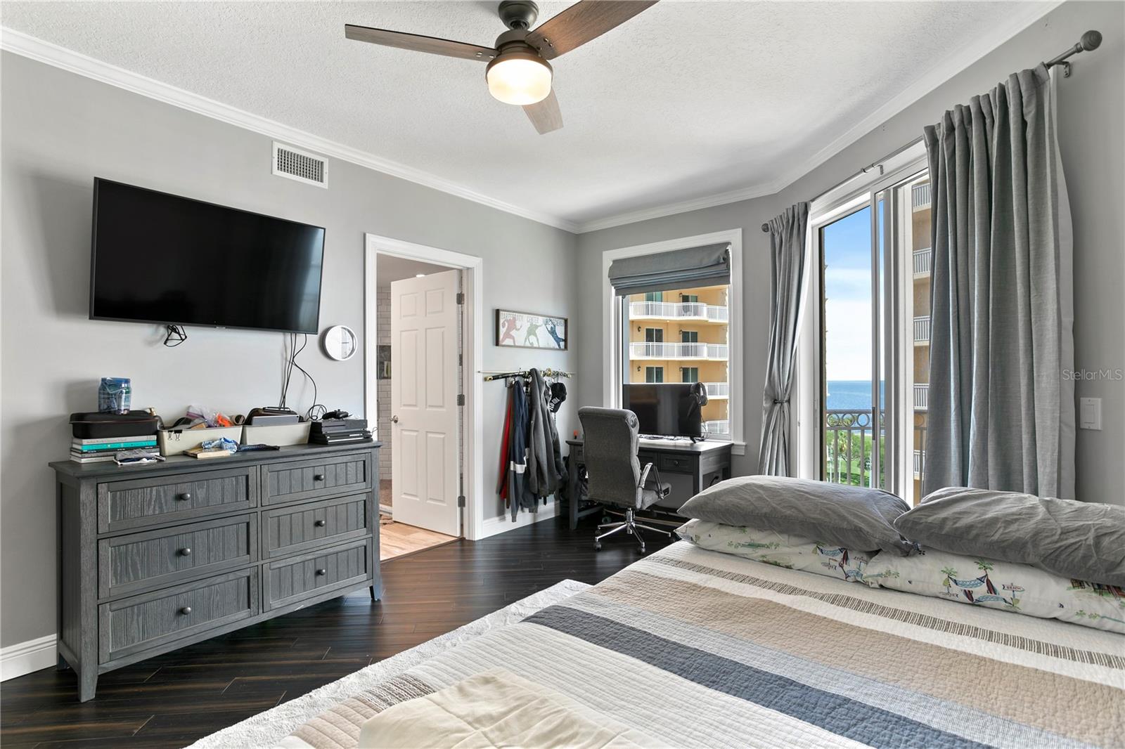 555 5TH AVE NE #922, ST PETERSBURG, FL, 33701