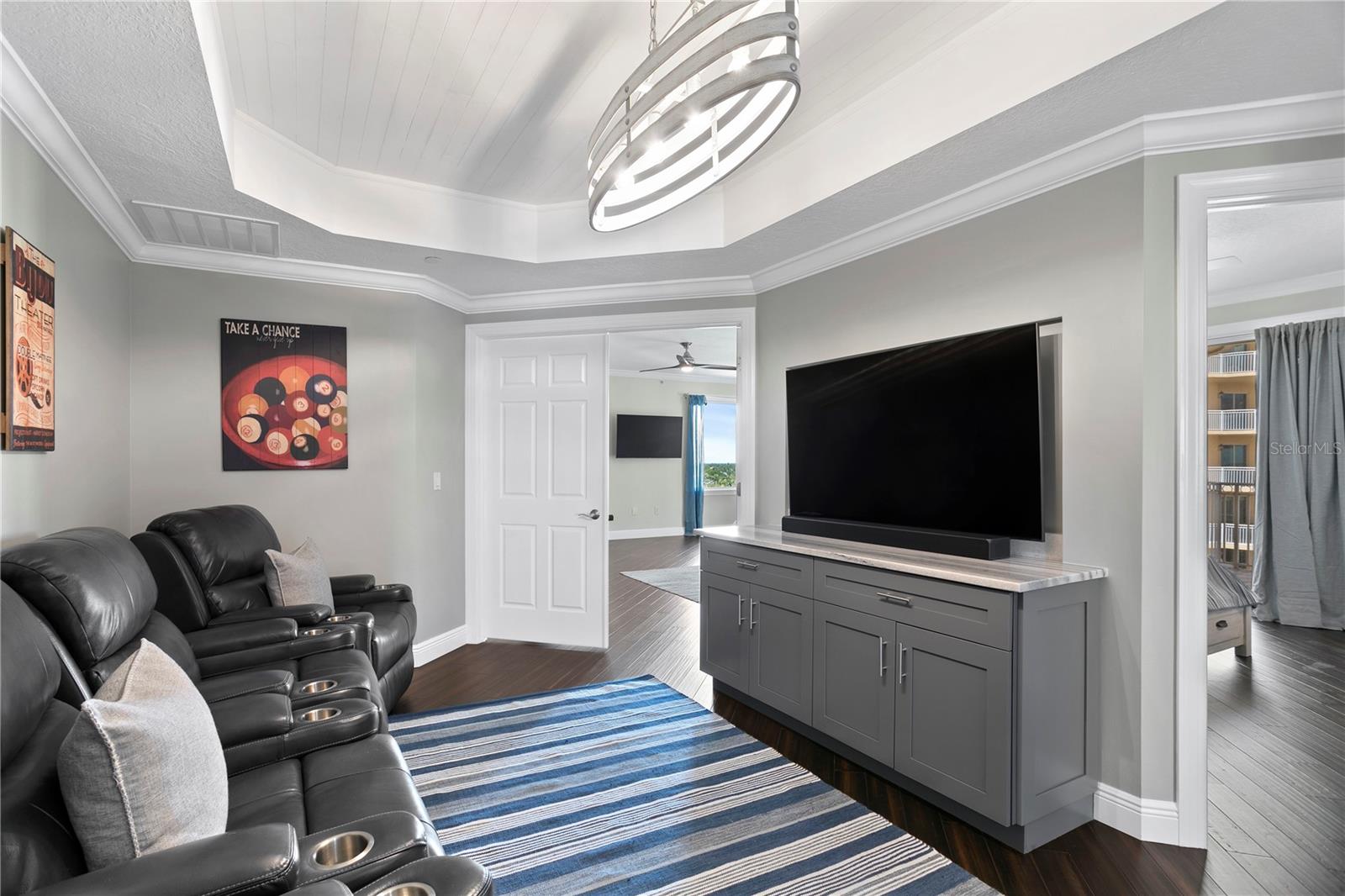 555 5TH AVE NE #922, ST PETERSBURG, FL, 33701