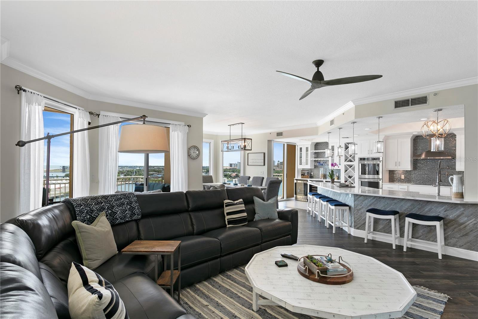 555 5TH AVE NE #922, ST PETERSBURG, FL, 33701