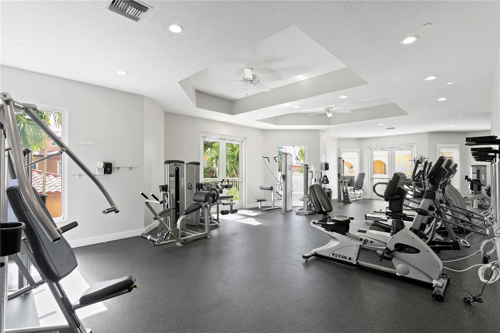 555 5TH AVE NE #922, ST PETERSBURG, FL, 33701