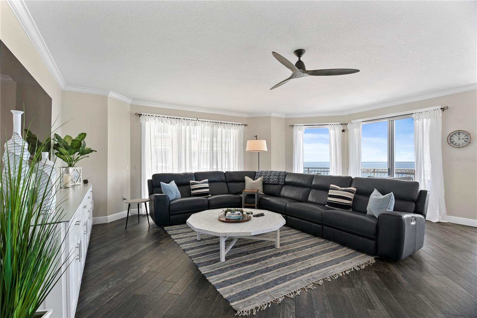 555 5TH AVE NE #922, ST PETERSBURG, FL, 33701