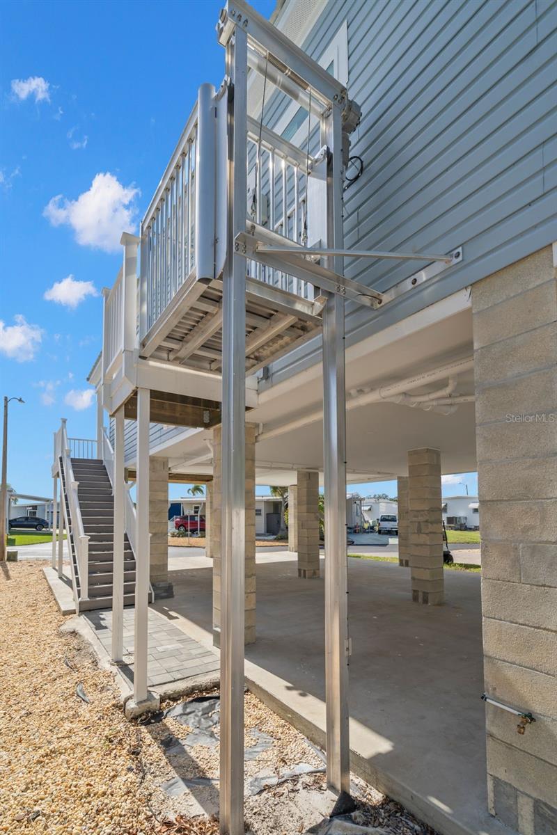 362 SHORELAND DR, FORT MYERS, FL, 33905
