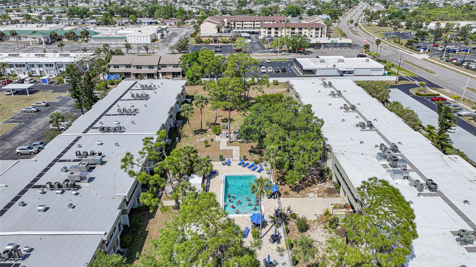 2437 HARBOR BLVD #204, PORT CHARLOTTE, FL, 33952