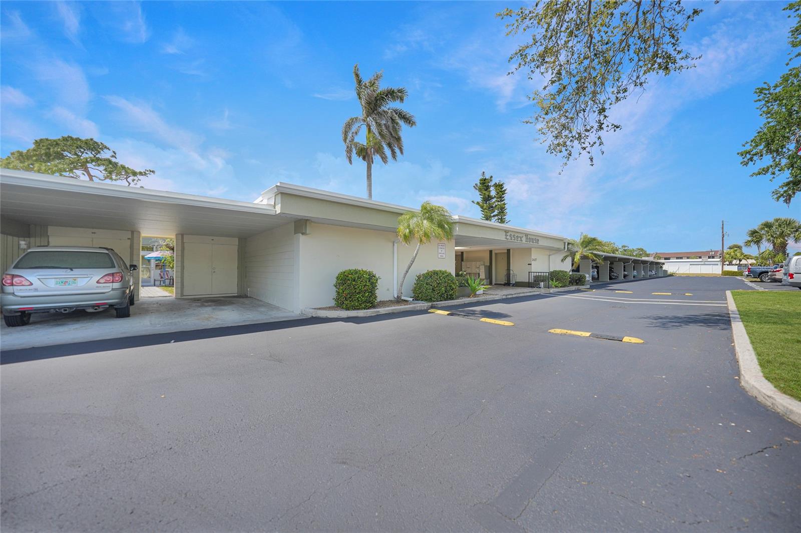 2437 HARBOR BLVD #204, PORT CHARLOTTE, FL, 33952