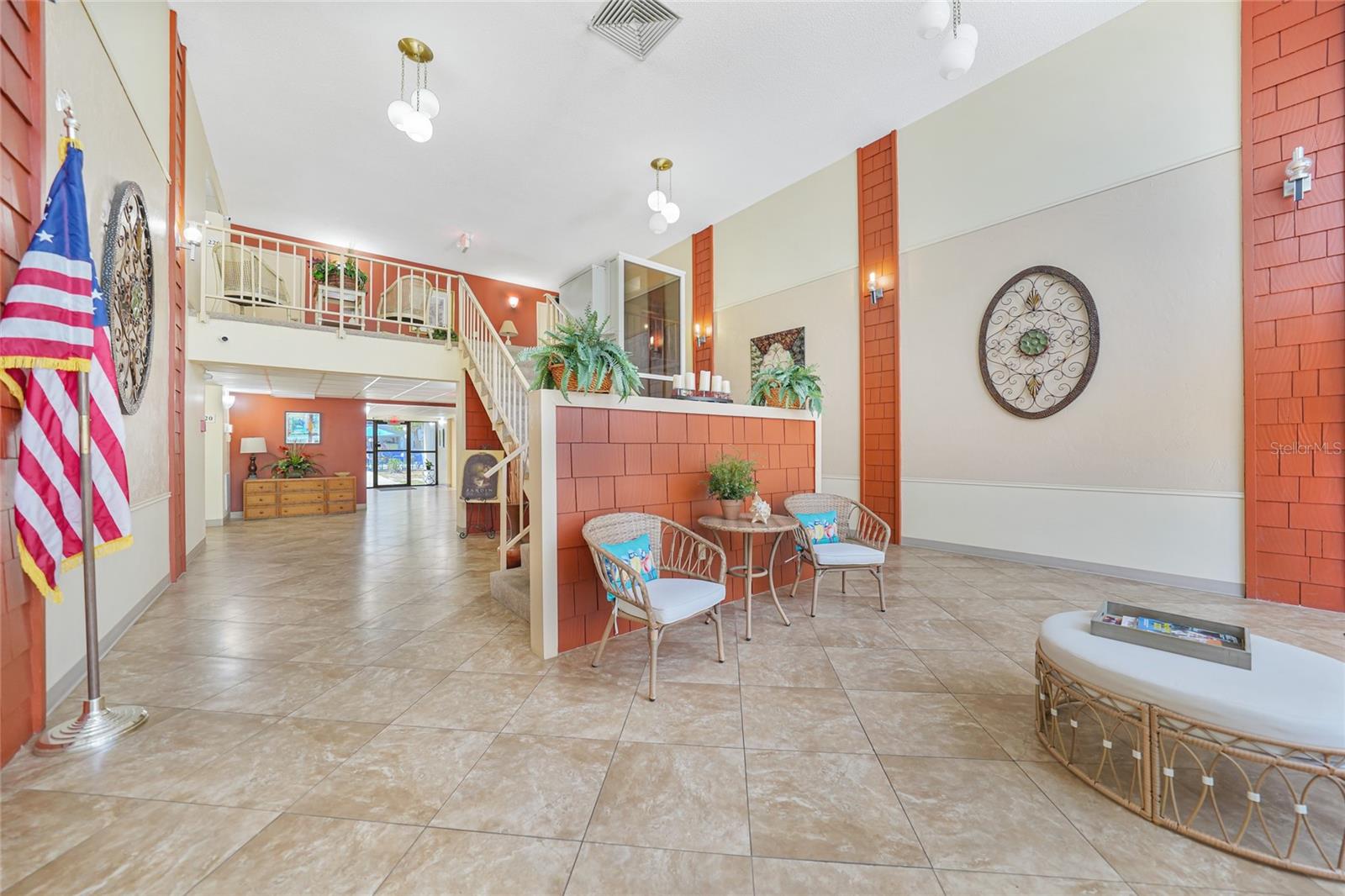 2437 HARBOR BLVD #204, PORT CHARLOTTE, FL, 33952