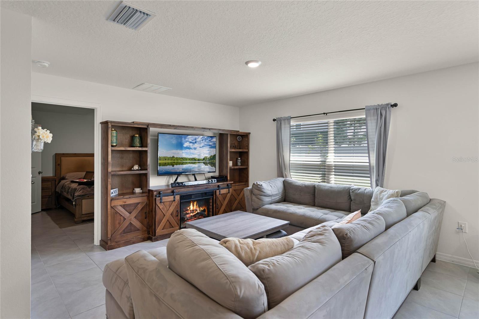 38370 SONNET LANDING AVE, ZEPHYRHILLS, FL, 33540