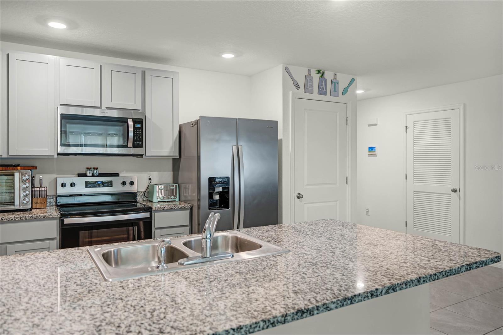 38370 SONNET LANDING AVE, ZEPHYRHILLS, FL, 33540