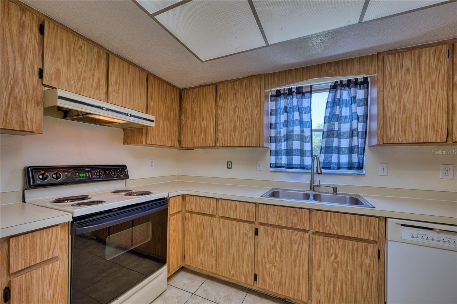 25038 HARBORVIEW RD #A &  B, PUNTA GORDA, FL, 33980