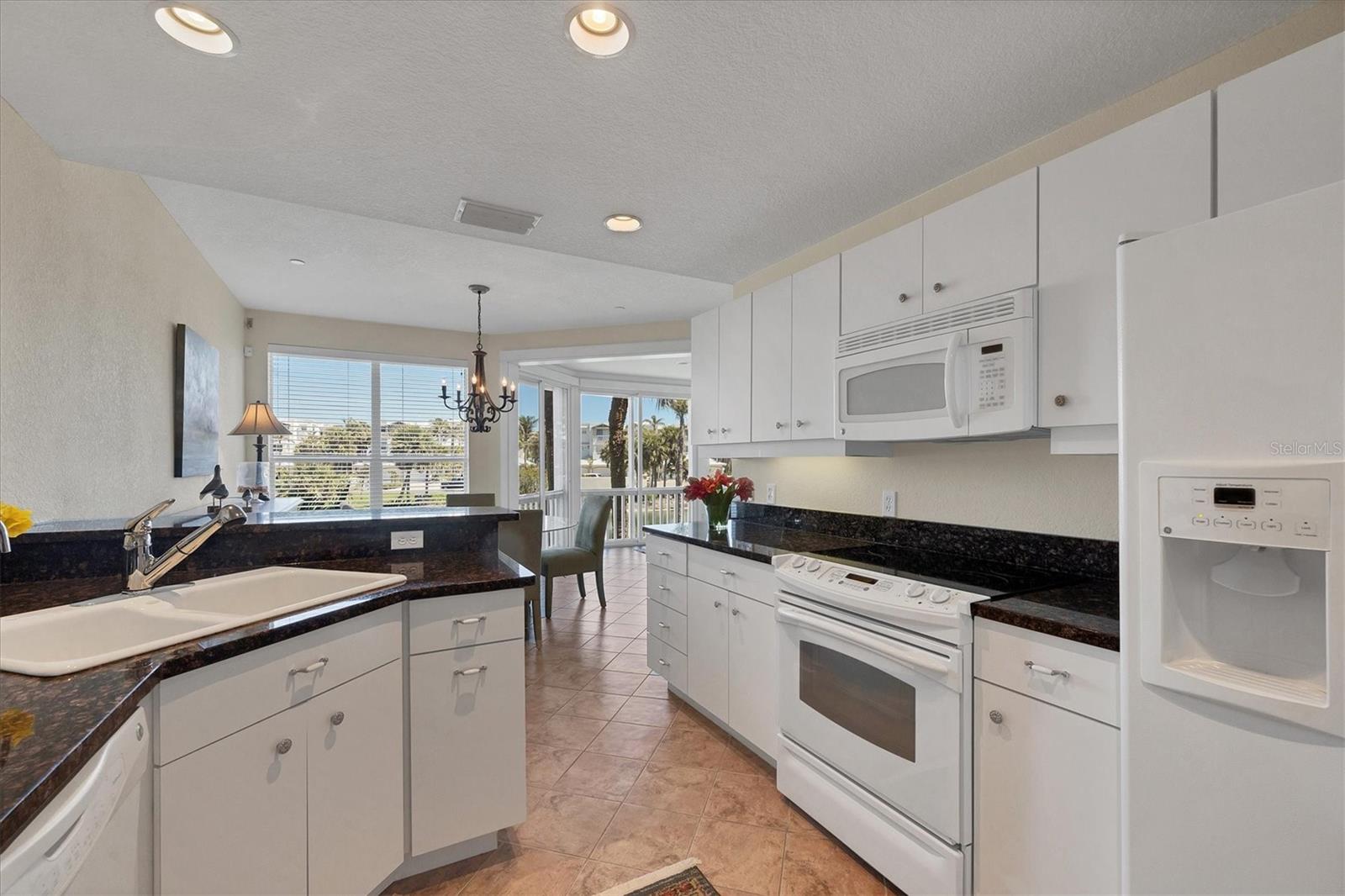 805 S HARBOR DR, BOCA GRANDE, FL, 33921