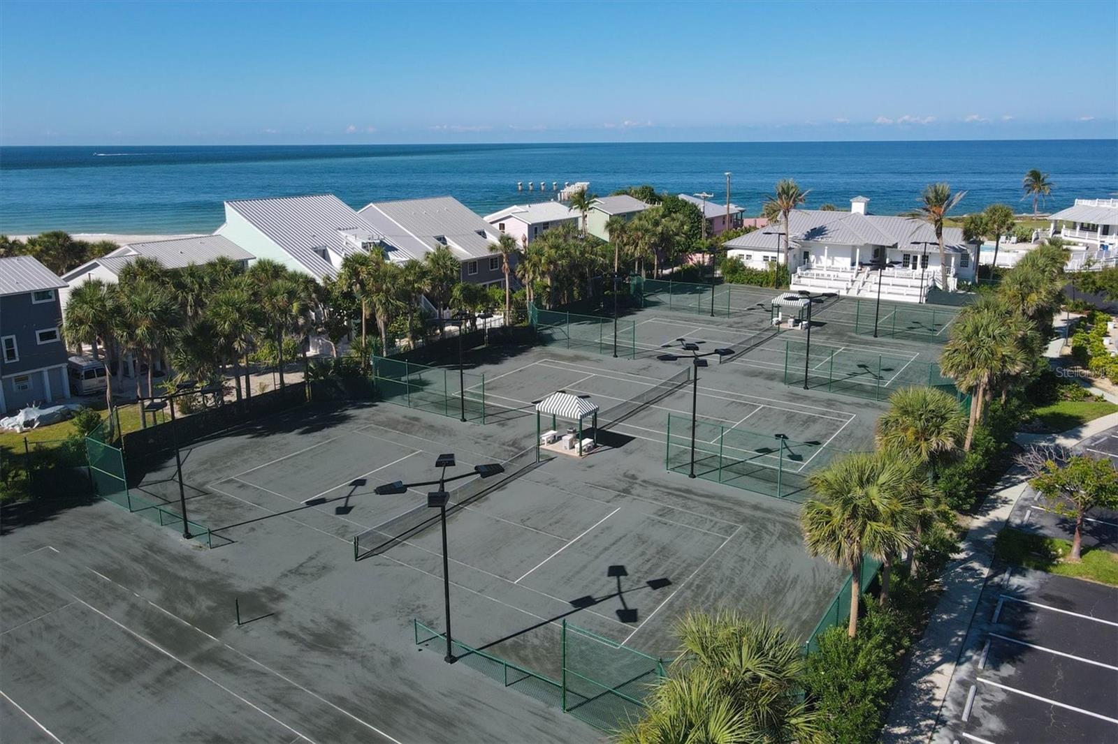 805 S HARBOR DR, BOCA GRANDE, FL, 33921