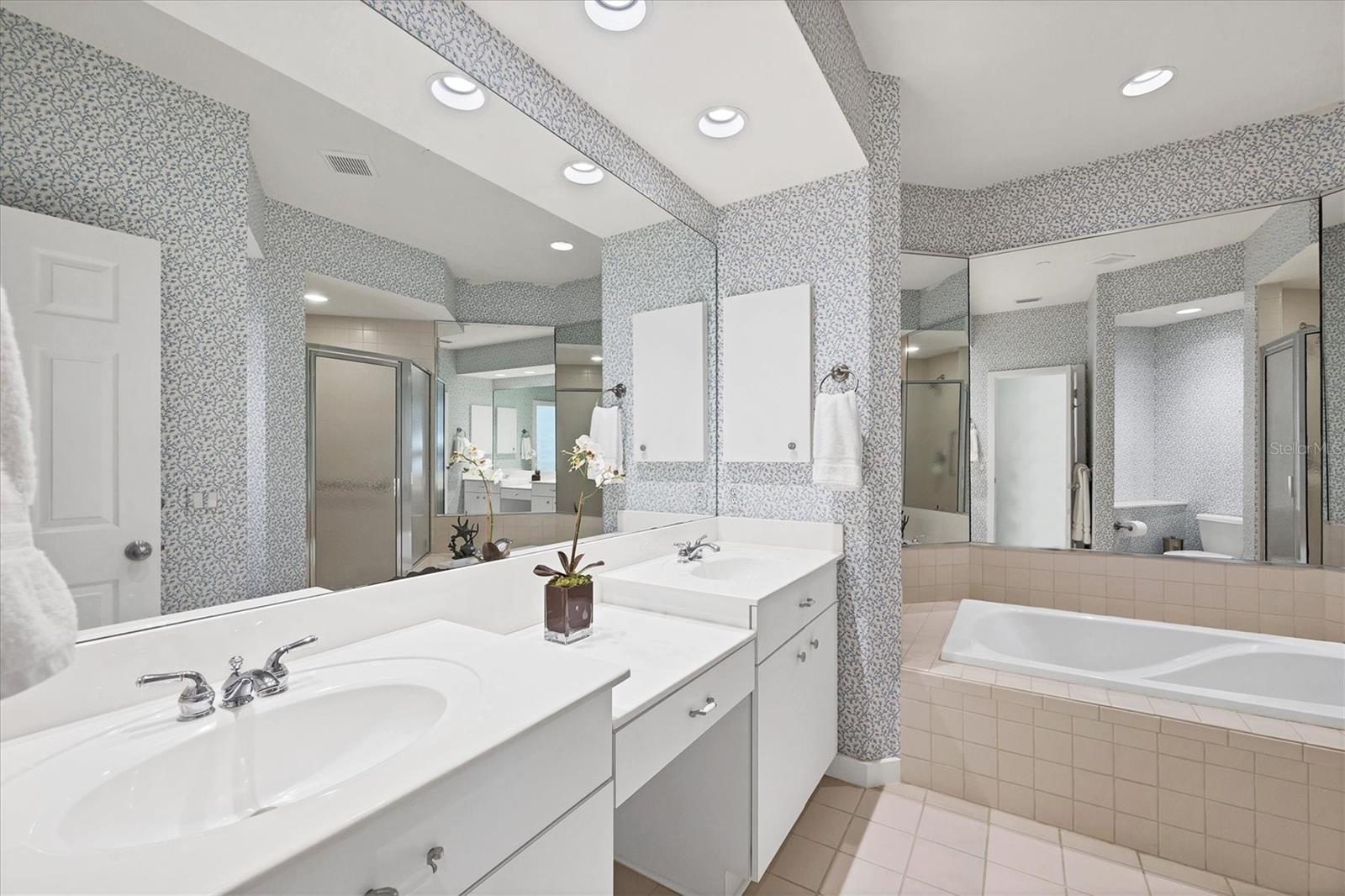 805 S HARBOR DR, BOCA GRANDE, FL, 33921