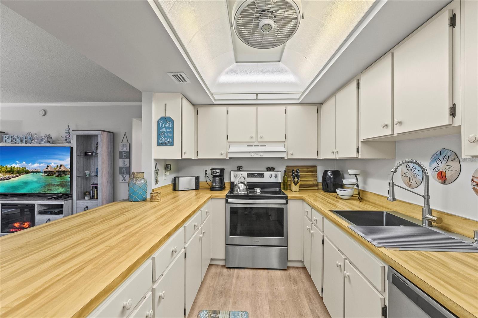 12760 INDIAN ROCKS RD #571, LARGO, FL, 33774