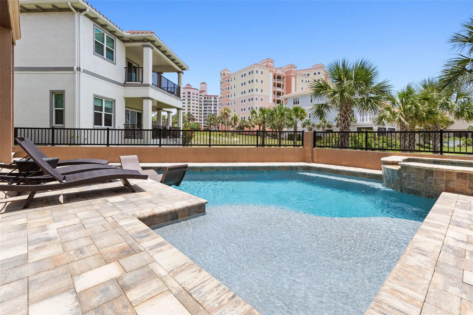 333 OCEAN CREST DR, PALM COAST, FL, 32137