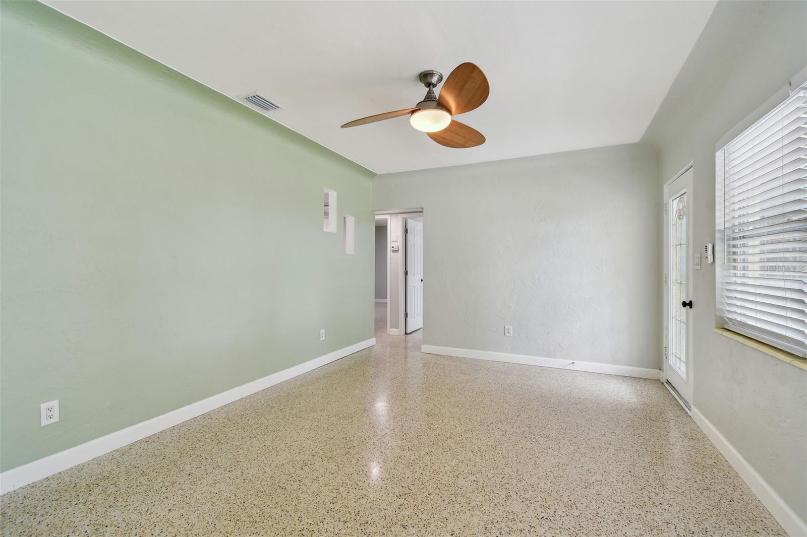 1231 27TH AVE S, ST PETERSBURG, FL, 33705