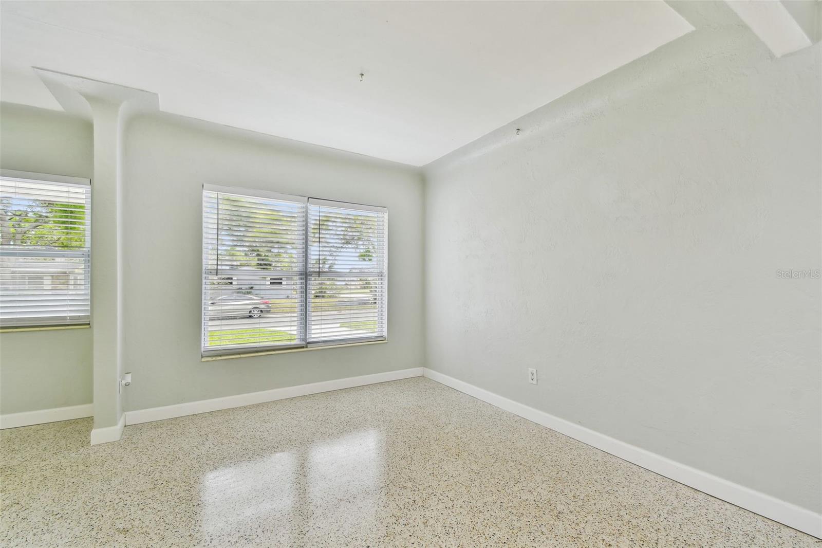 1231 27TH AVE S, ST PETERSBURG, FL, 33705