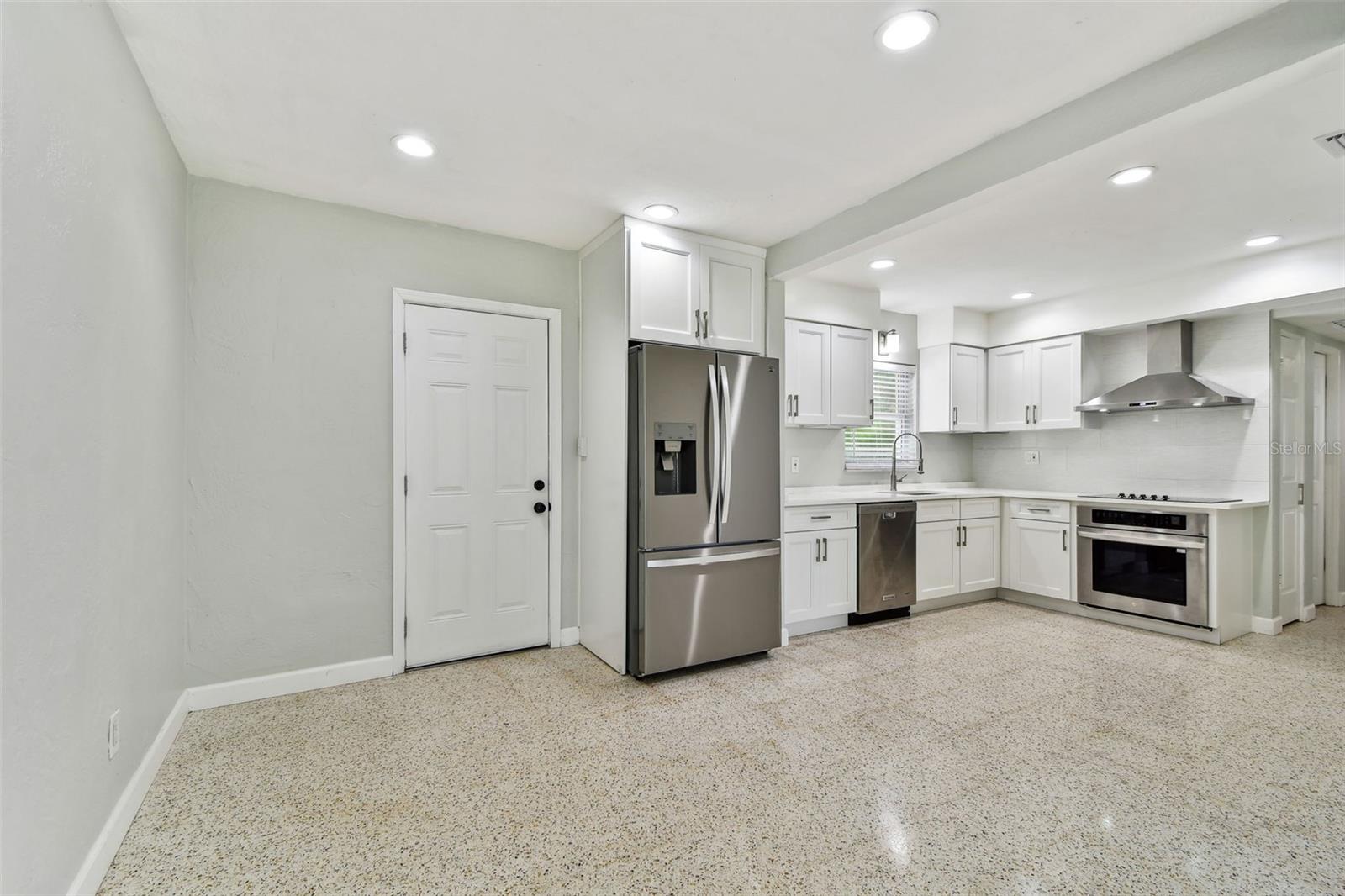 1231 27TH AVE S, ST PETERSBURG, FL, 33705