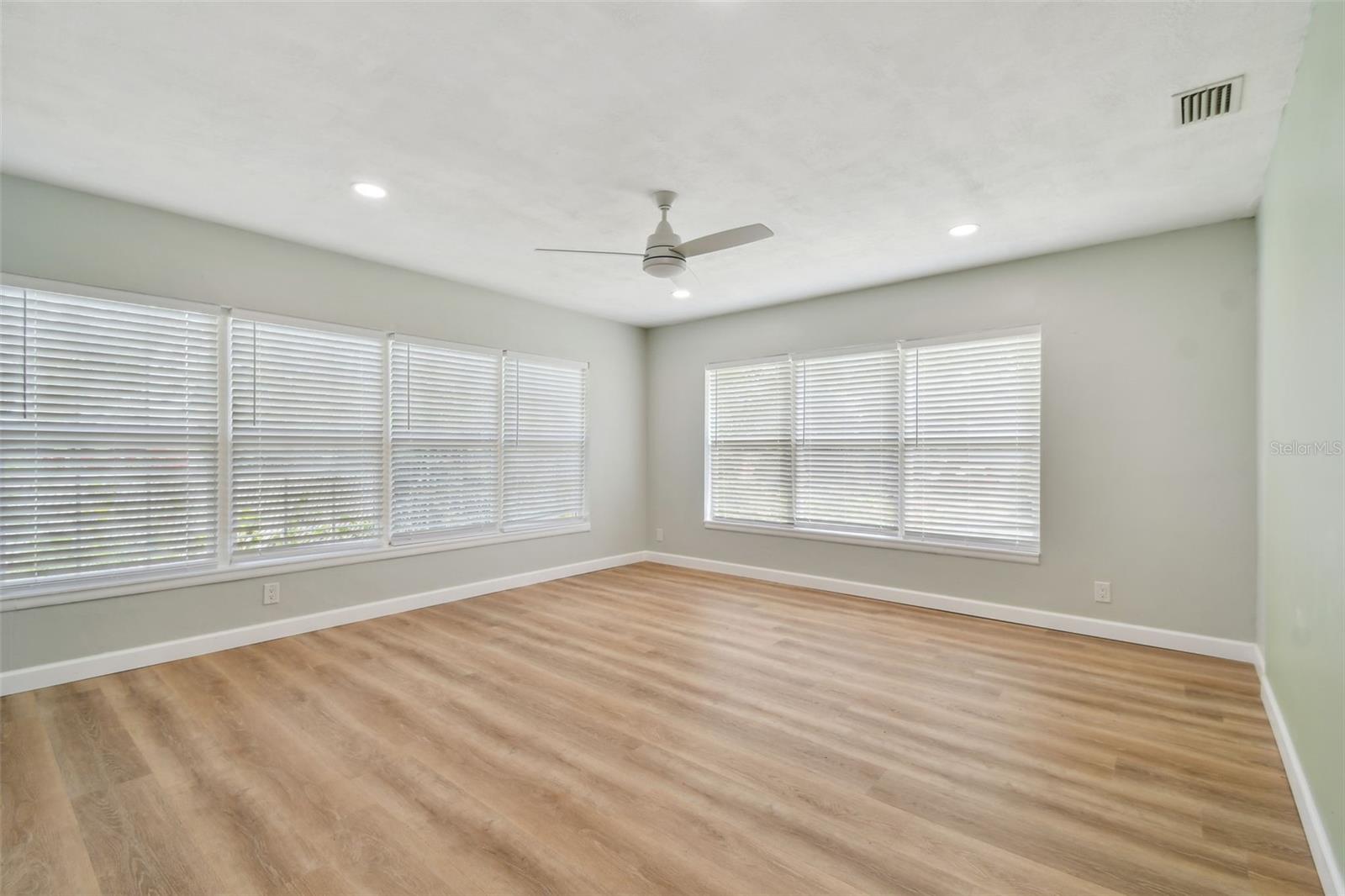 1231 27TH AVE S, ST PETERSBURG, FL, 33705