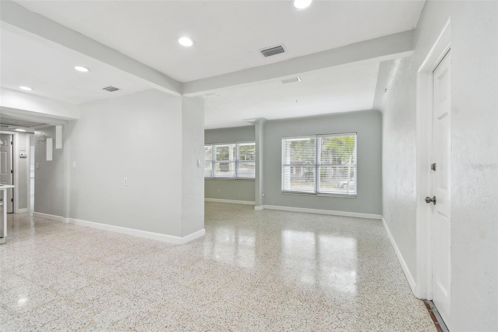 1231 27TH AVE S, ST PETERSBURG, FL, 33705