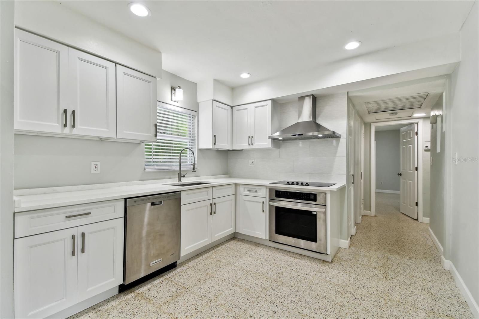 1231 27TH AVE S, ST PETERSBURG, FL, 33705