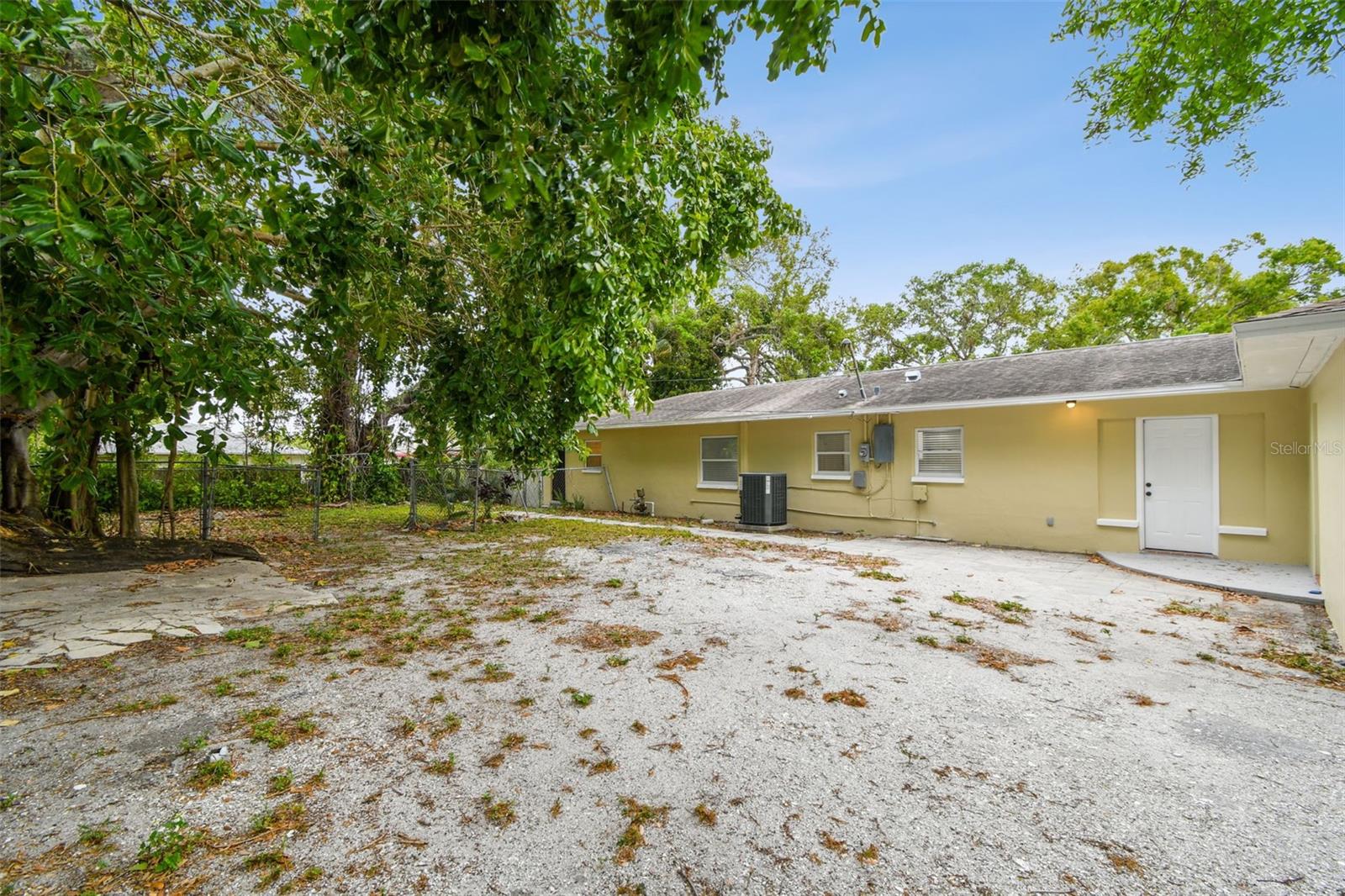 1231 27TH AVE S, ST PETERSBURG, FL, 33705