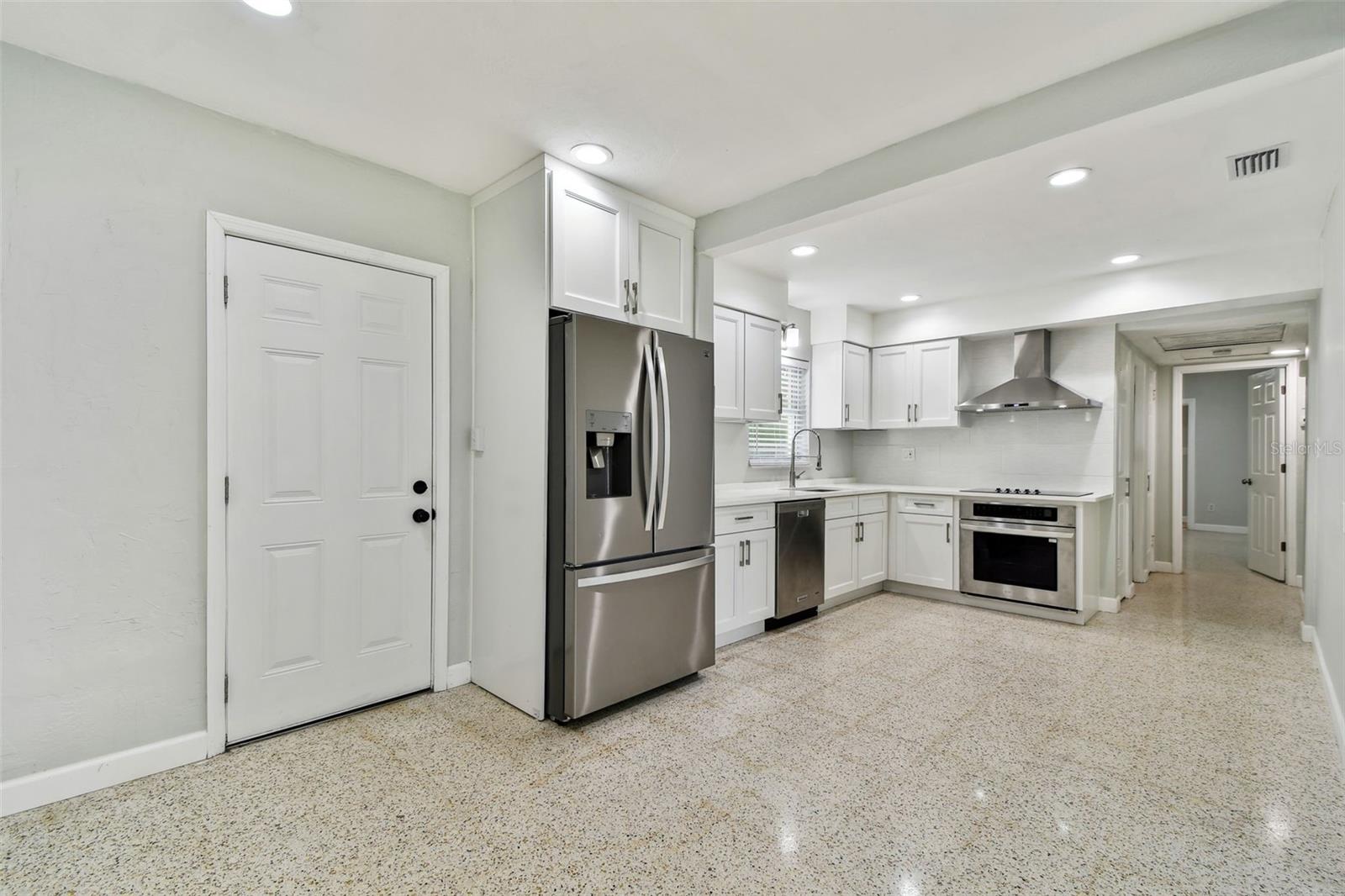 1231 27TH AVE S, ST PETERSBURG, FL, 33705