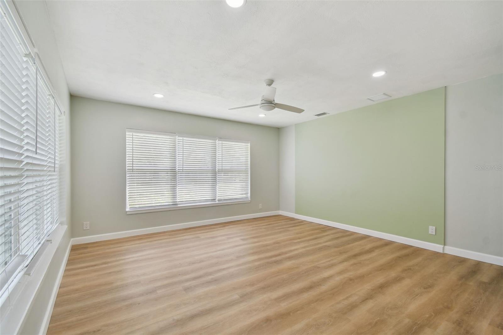 1231 27TH AVE S, ST PETERSBURG, FL, 33705