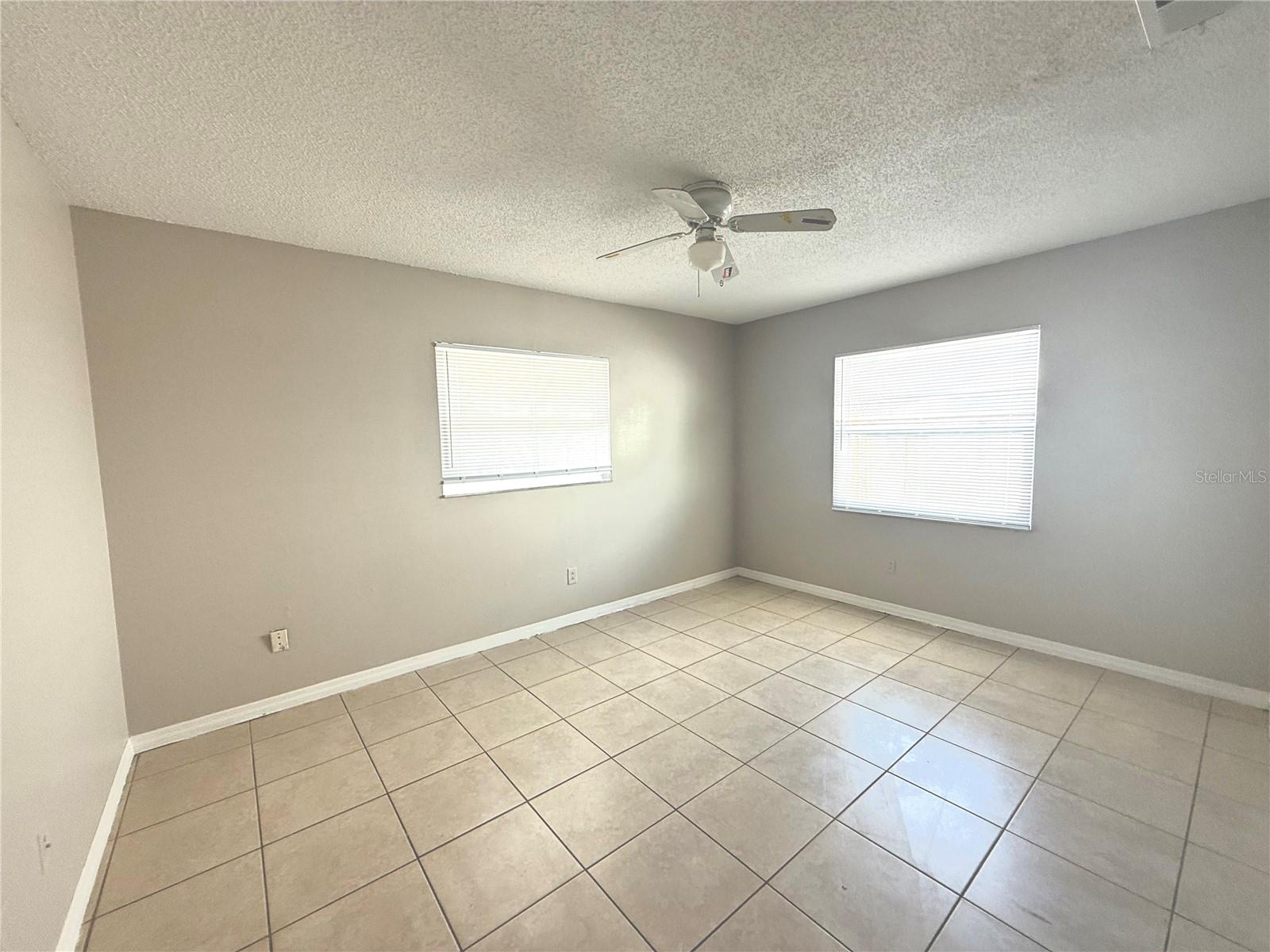 701 QUAIL HOLLOW DR, ORLANDO, FL, 32825