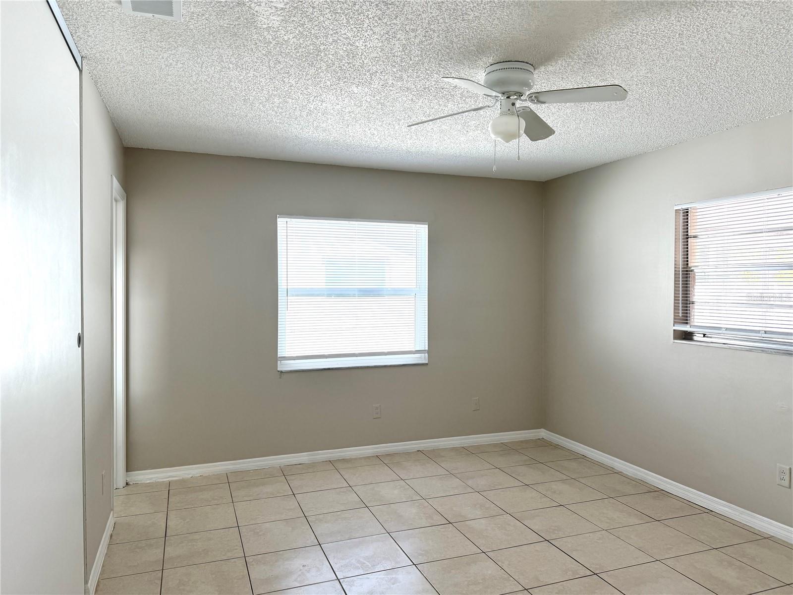 701 QUAIL HOLLOW DR, ORLANDO, FL, 32825