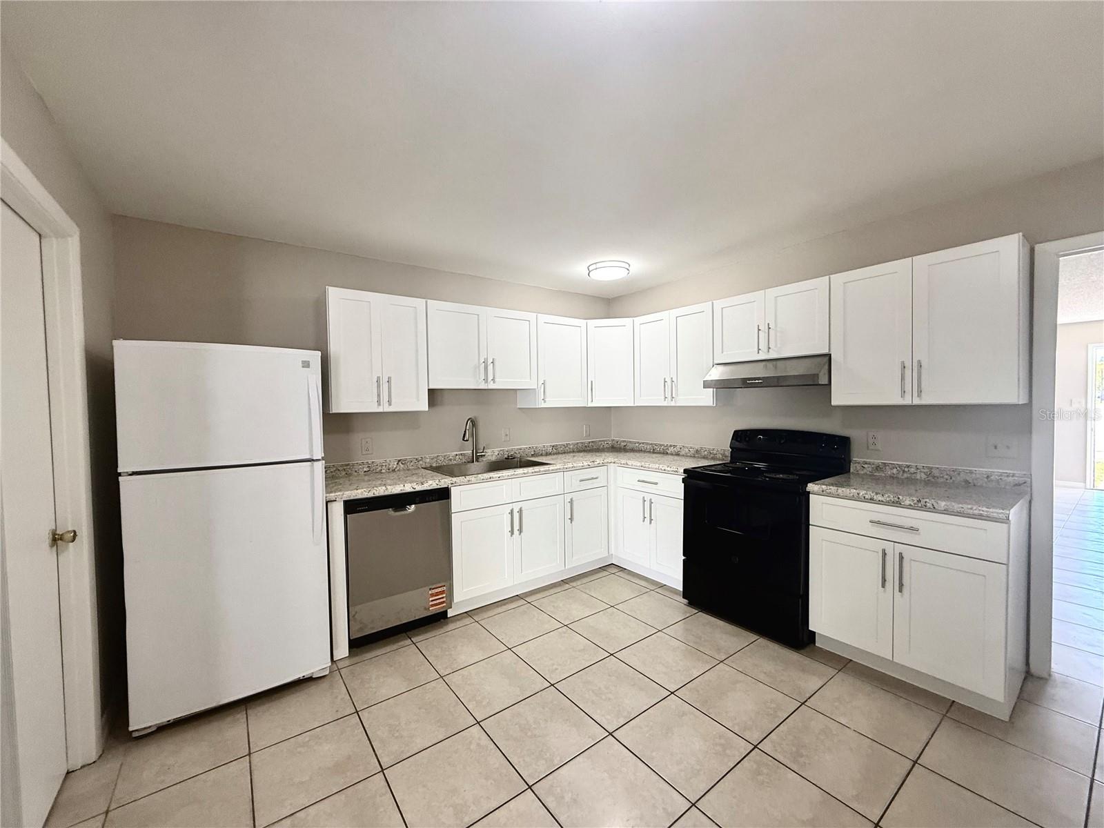 701 QUAIL HOLLOW DR, ORLANDO, FL, 32825