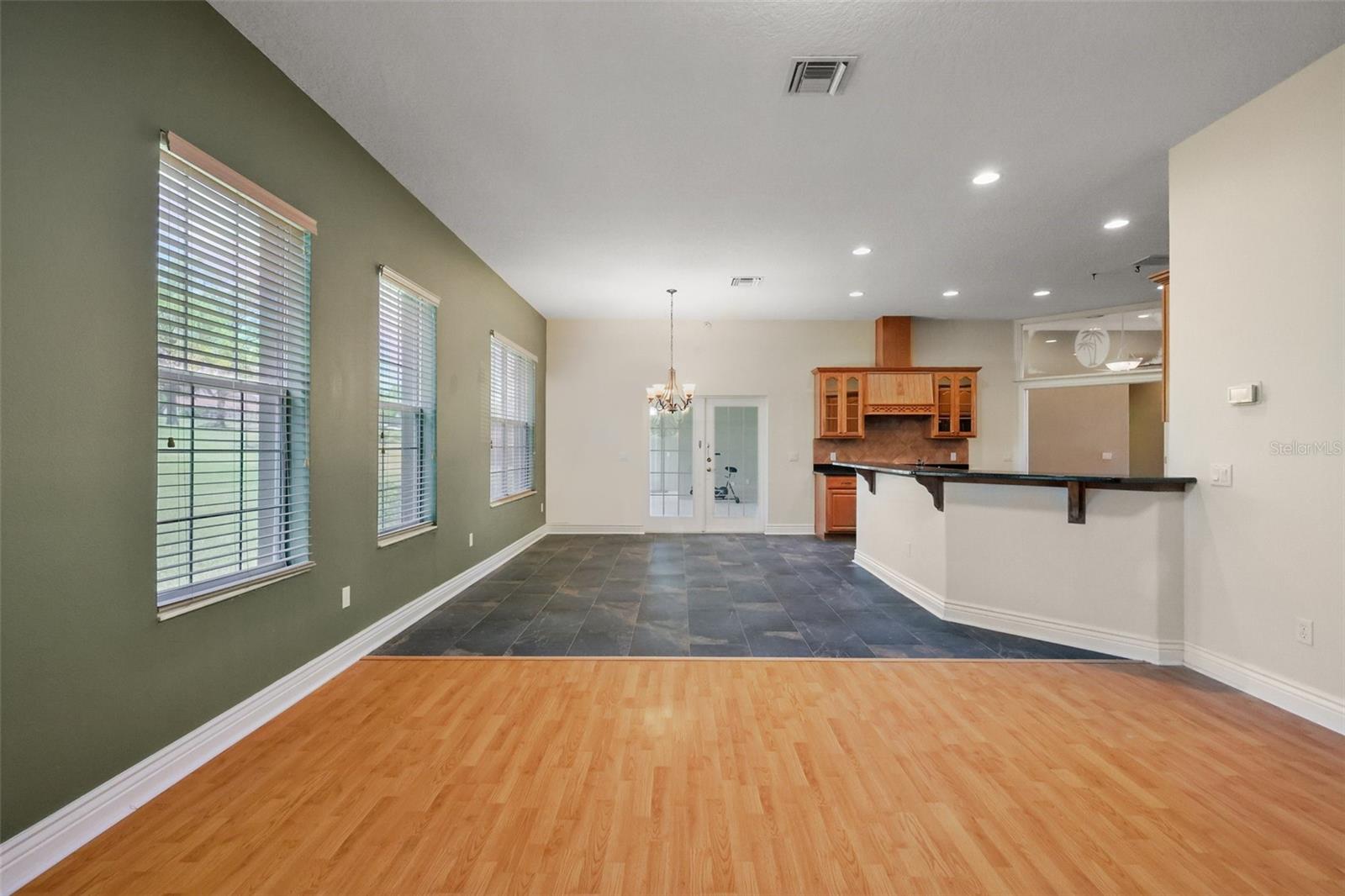39601 HARBOR HILLS BLVD, LADY LAKE, FL, 32159
