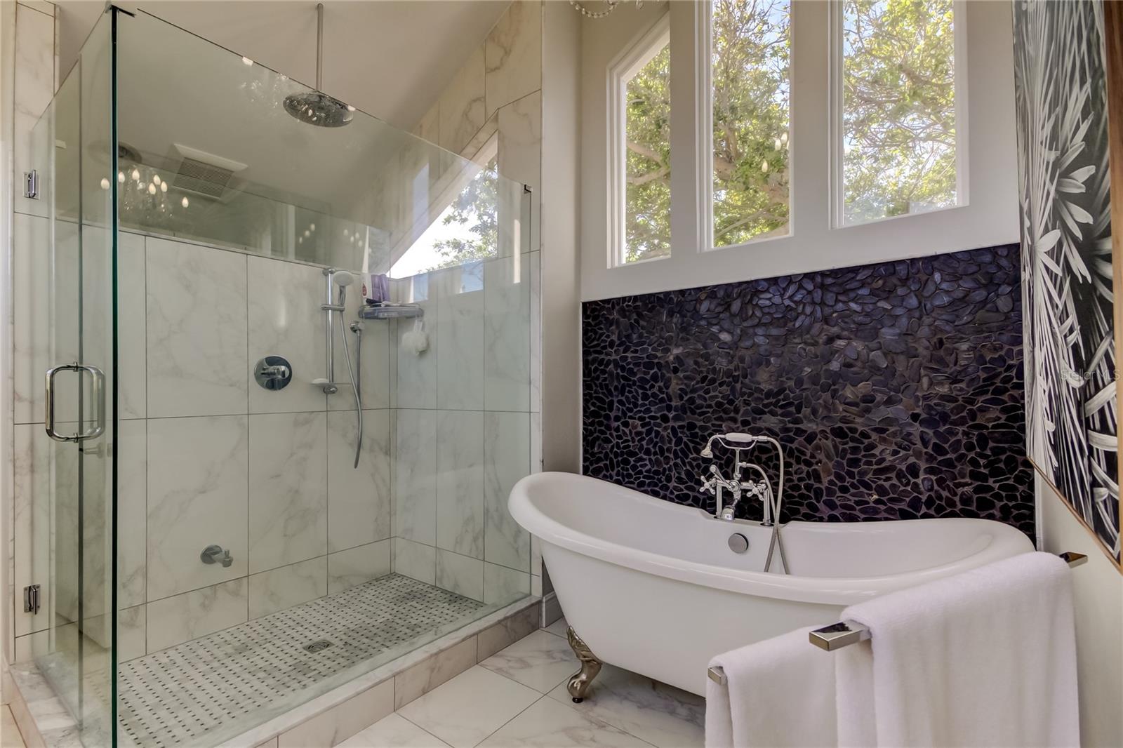 103 MORGAN DR, BELLEAIR BEACH, FL, 33786