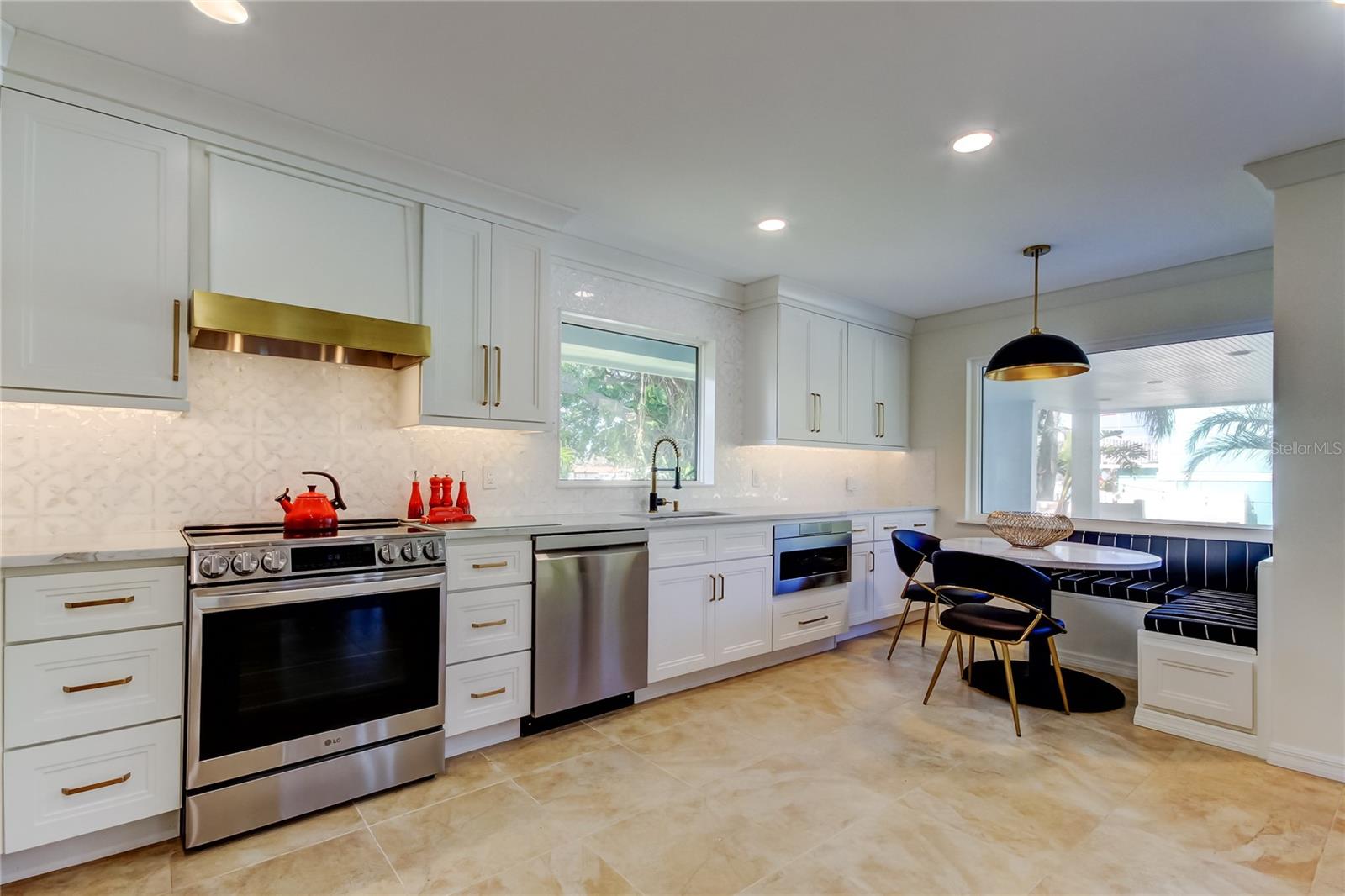 103 MORGAN DR, BELLEAIR BEACH, FL, 33786