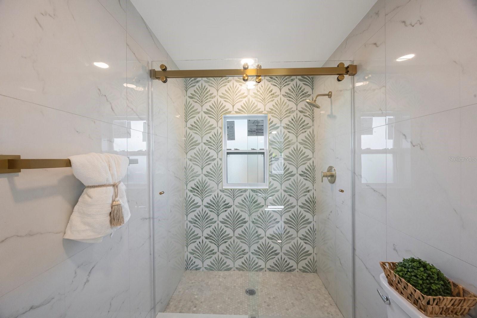 1160 36TH AVE N, ST PETERSBURG, FL, 33704